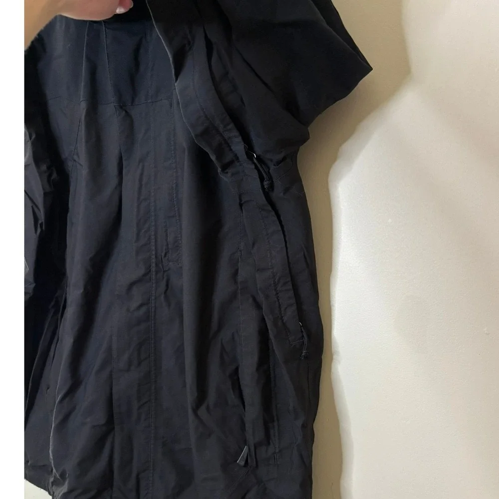The North Face HyVent Black Waterproof Hooded Rain Jacket Mens XL Skier Shell